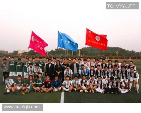 上港足球俱乐部奋勇拼搏再创辉煌展现中国足球新风貌